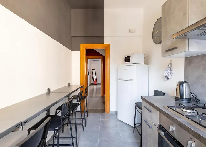 Three Large Bedrooms For Six People Downtown Rzym